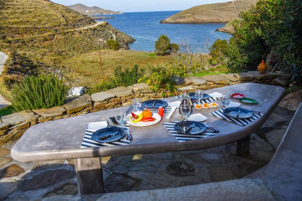 Villa Niloya Kythnos Loutrá Buitenkant foto