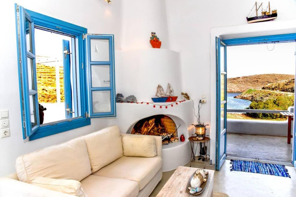 Villa Niloya Kythnos Loutrá Buitenkant foto
