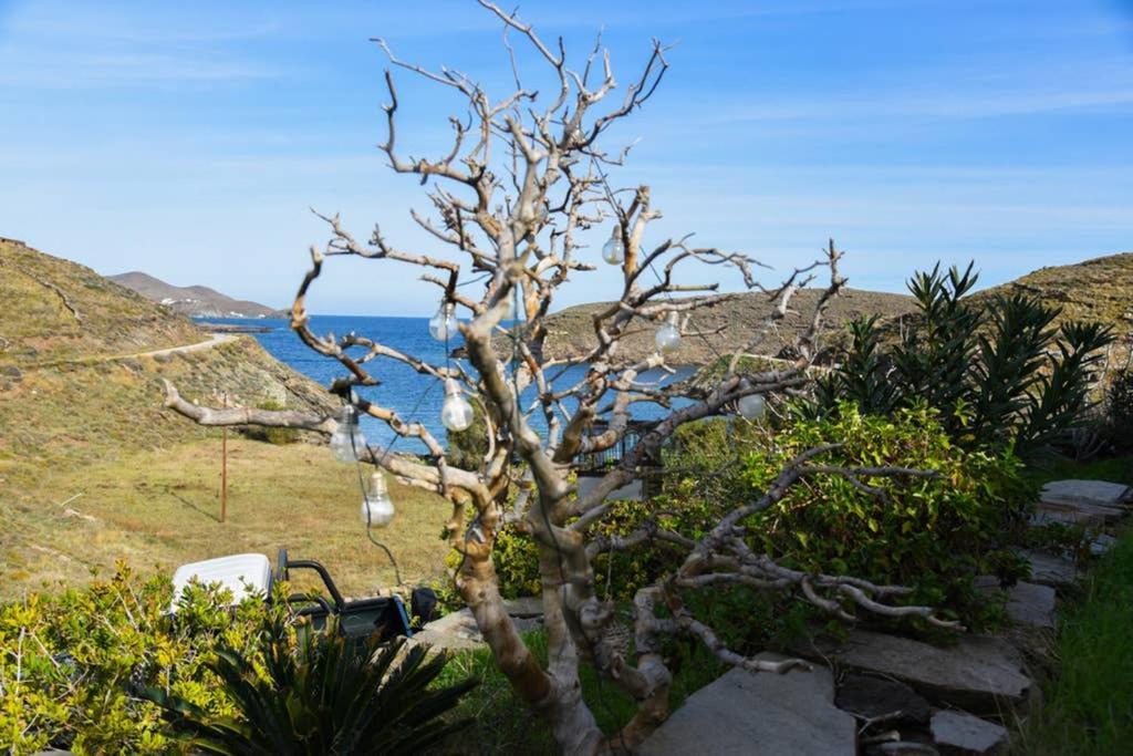 Villa Niloya Kythnos Loutrá Buitenkant foto