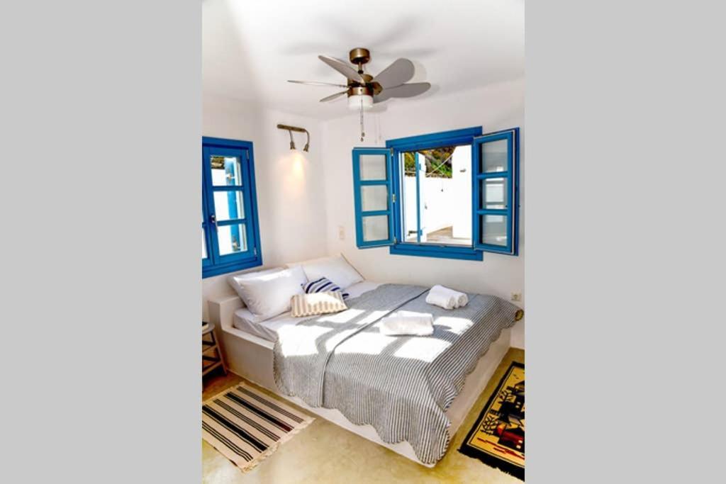 Villa Niloya Kythnos Loutrá Buitenkant foto