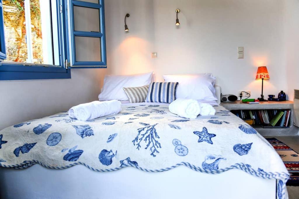 Villa Niloya Kythnos Loutrá Buitenkant foto
