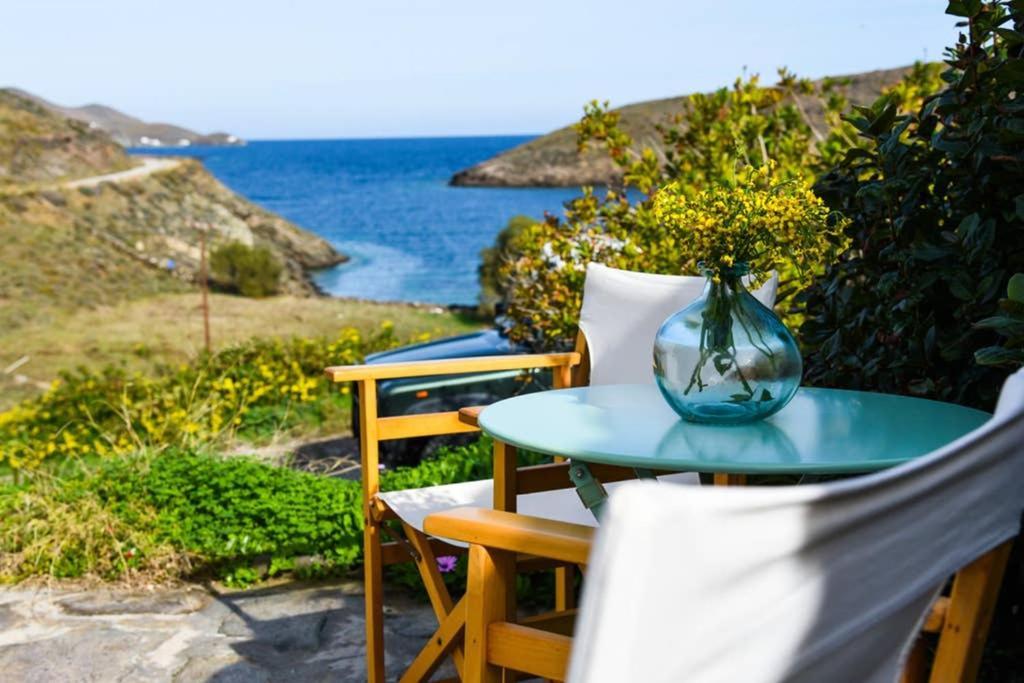 Villa Niloya Kythnos Loutrá Buitenkant foto