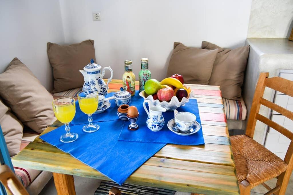 Villa Niloya Kythnos Loutrá Buitenkant foto